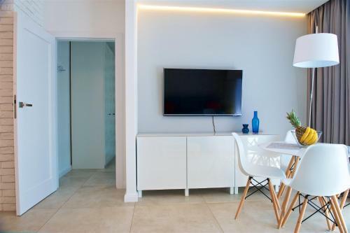 Sea Cliff Apartment Rewal