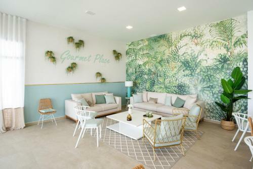 Seafront Duna Beach Luxury Apartment