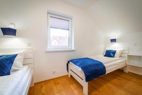 Holiday Complex, Rewal