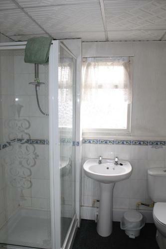 Hostal The Knoll Guesthouse