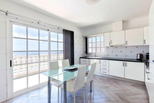 Villa Mercedes With Heated Pool And Wifi Internet