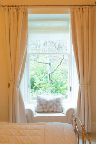 Cluny Bank Hotel