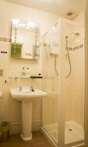 Cluny Bank Hotel