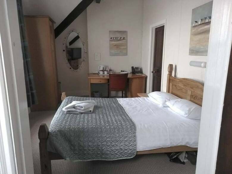 Bailey Ground Hotel