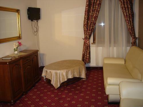 Hostal Go?ciniec Morawski