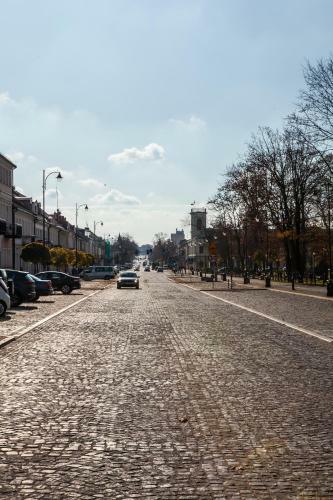 Main Street Ch?odna Apartment