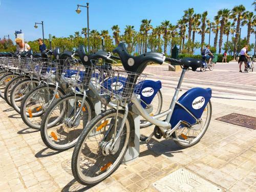 Apartments Valencia, Caba�al