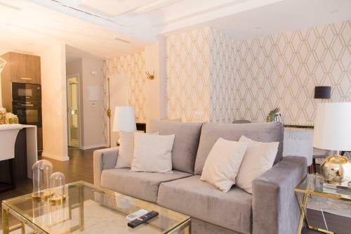 Md Julio Antonio Apartment Center