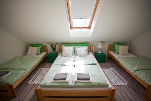 Hostel 33