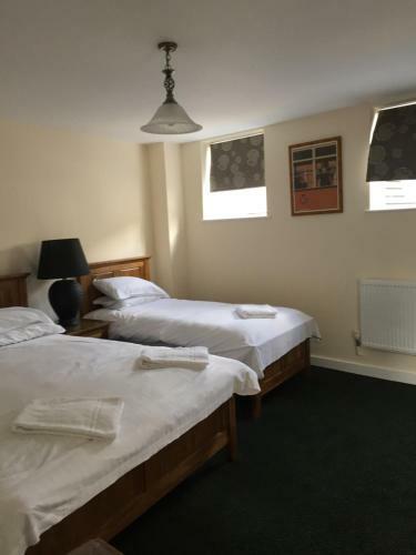 Hostal Scenarios