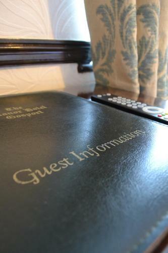 Hostal The Manor Hotel