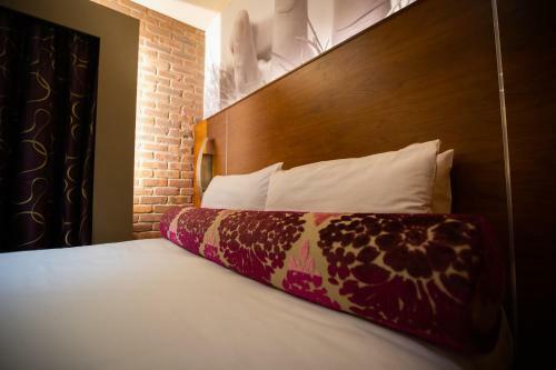 The Crown Hotel