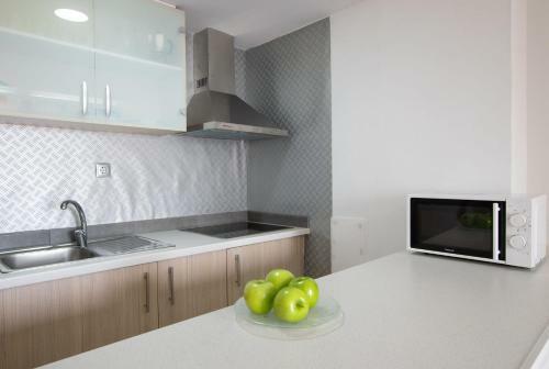 Light And Bright Apartment In Central Valencia
