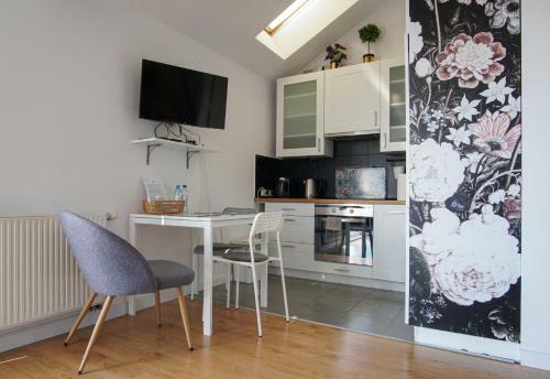 Apartamento Timegoesslow Cozy Attic City Center
