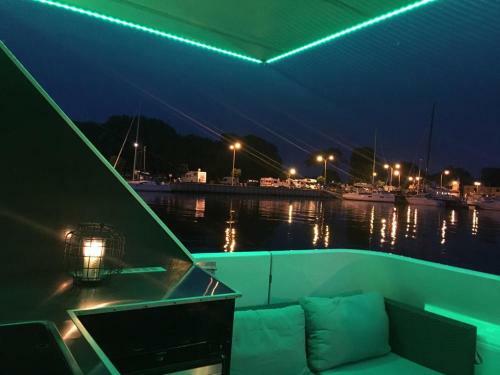 Apartamento Sunrise Houseboat