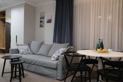 Blue Horizon Apartments