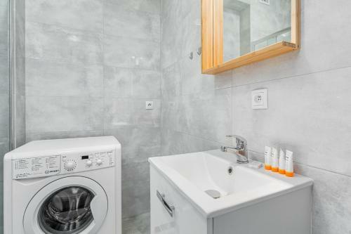 Apartamenty Legion�w 47 By Renters