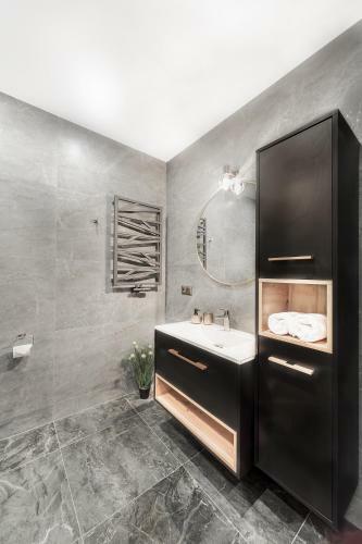 Lividus Apart Park By Lev&sons Apartments