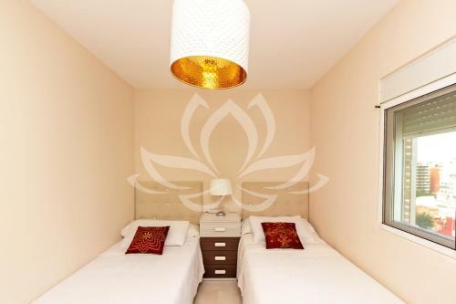 The White Apartment: Luxury, Beach And Design