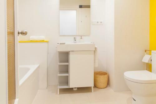 Apartment In The Quart Towers
