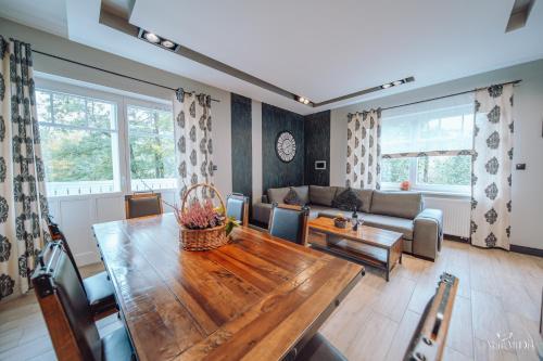 Dolina Wiking�w Apartament Urnes 08