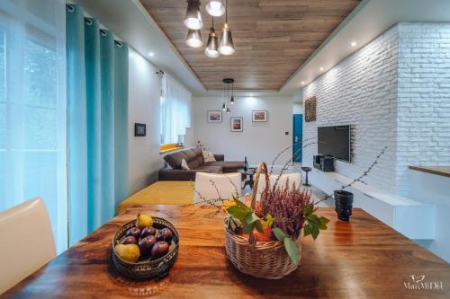 Dolina Wiking�w Apartament Torpo 05