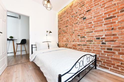 Green Garden Apartment