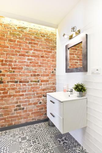 Green Garden Apartment
