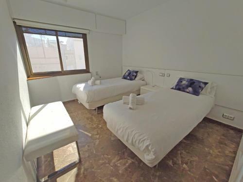 Sunny Apartment With Fantastic Terrace Views!