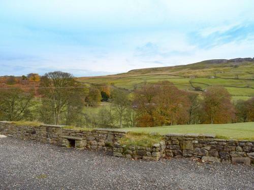 5 Swallowholm Cottages
