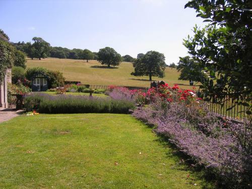 Heathy Lea Bed And Breakfast