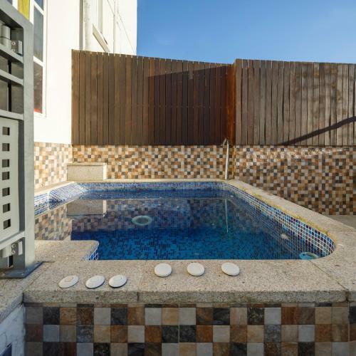 Castro House By Pris