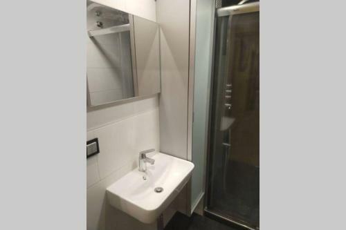 Apartamento Piso de Lujo Con Todas Las Comodidades!