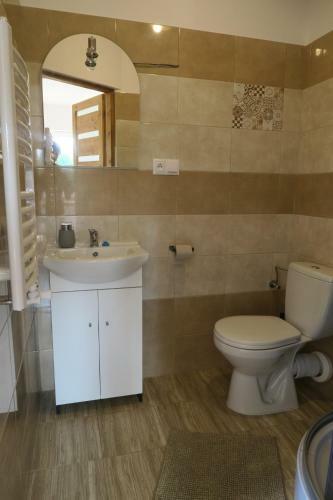 Agroturismo Base Camp Carpathia