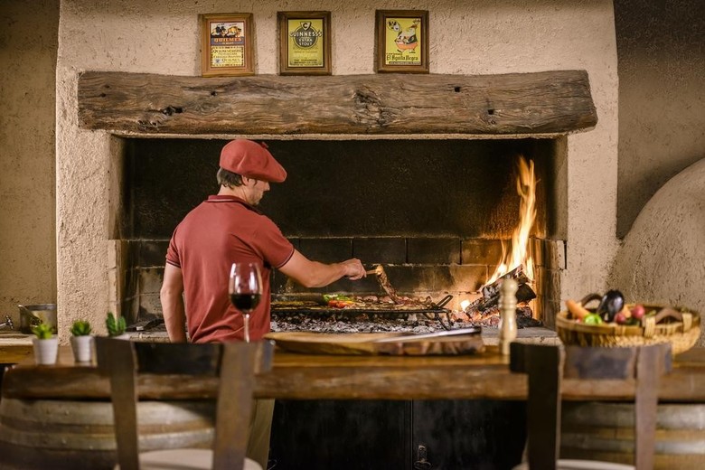 Hotel Lares De Chacras