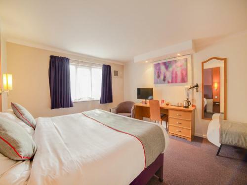 Oyo Lakeside Haydock Hotel, St Helens