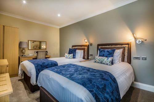 The Golden Lion Hotel