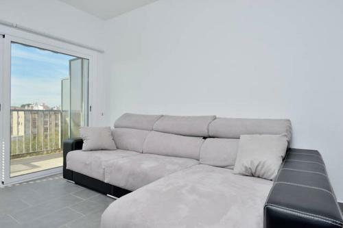 Cosy Well Situed Apartment With Sea View
