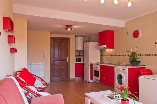 Apartamentos La Fragua, Medio