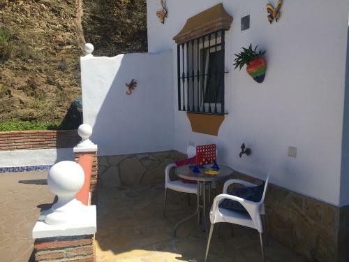 Casira, Ruime Villa & 2 Studio's - 8 Personen