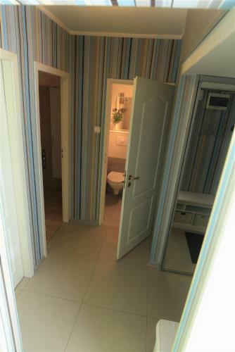 Hello Warsaw! Calm Artistic City Center Apartment