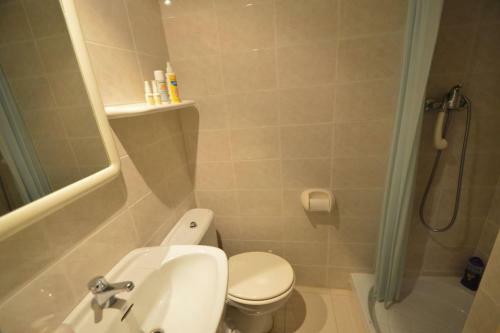 Apartamento Con Terraza Privada Y Piscinas