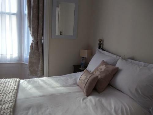 Hostal Wellington House B&B
