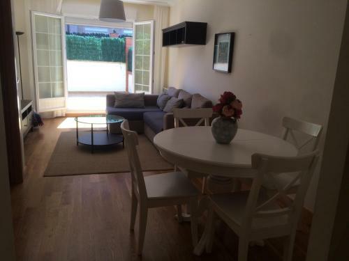 Apartamento Con Terraza Y Jard�n En Bakio
