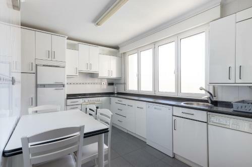 Beach XII Apartment By Aston Rentals