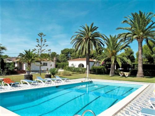 Spacious Holiday Home In Cambrils With Shared Swimming Pool