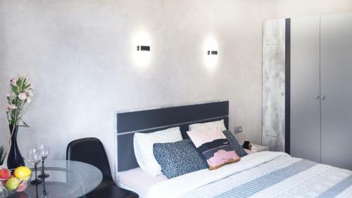 Art Apartments II