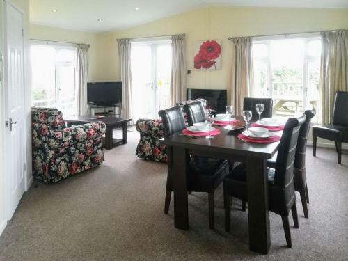 Apple Blossom Lodge