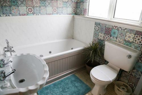 Avarest House Bed And Breakfast
