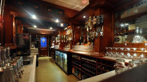 Royal Court Hotel